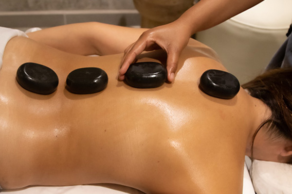 Hot Stone Massage 80 min