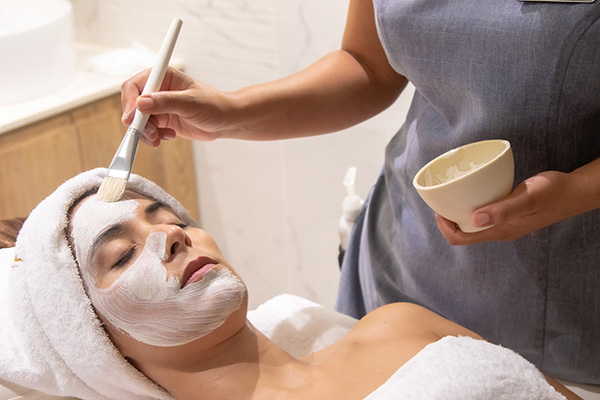 Amura Facial 50 min